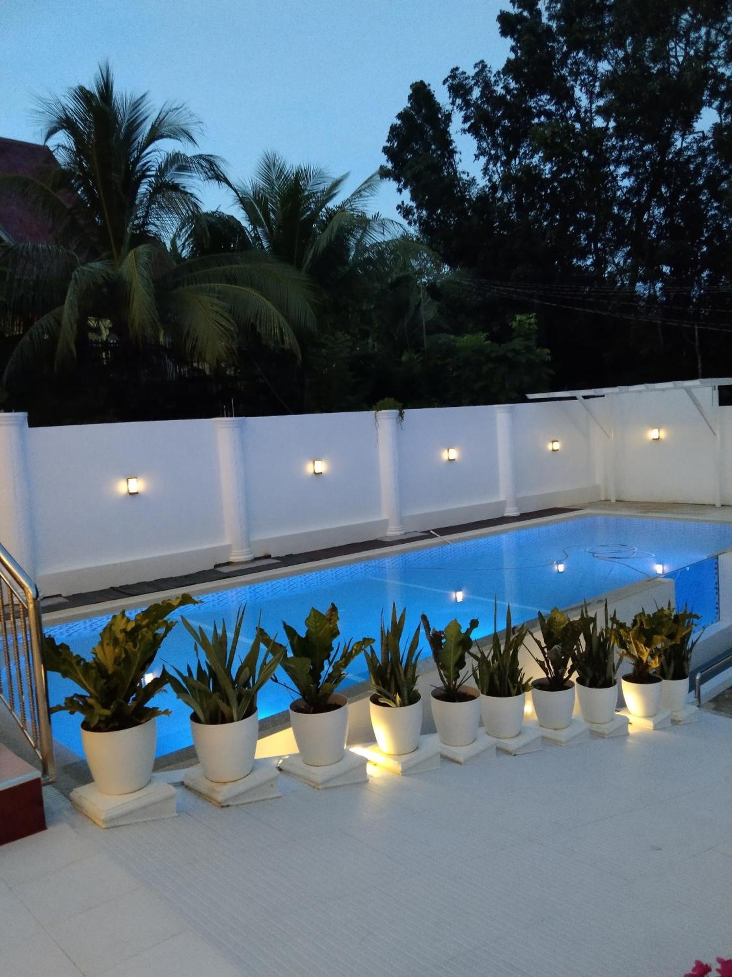 Siquijor Island Castle Resort Lazi Екстериор снимка